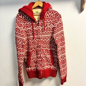 Y2K  Hollister Red and White Patterned Sweater